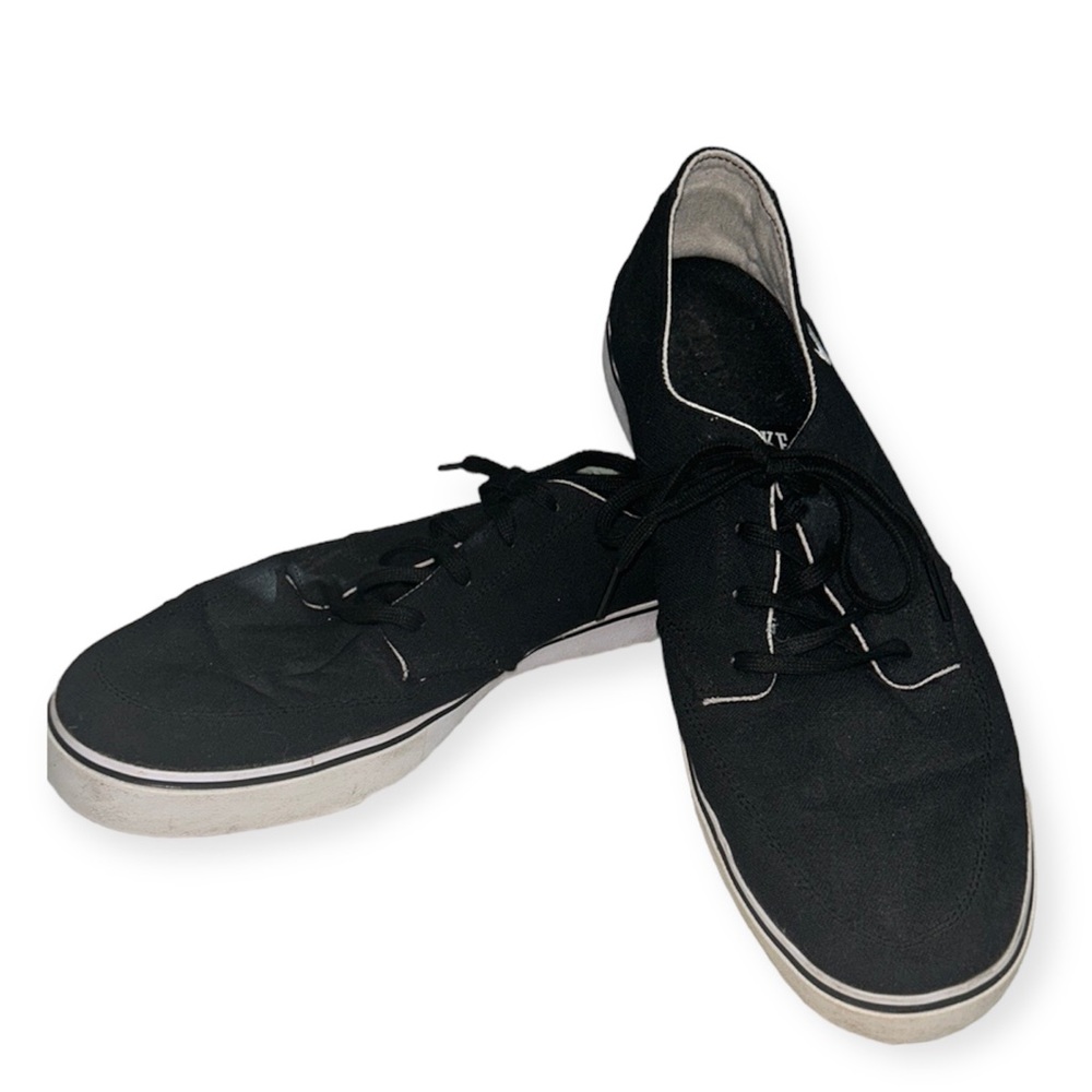 Nike mens‎ SB braata casual sneaker size 13